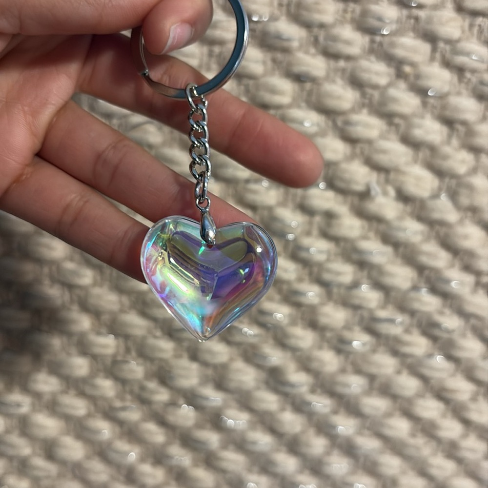 Holographic Heart Keychain with Metallic Ring - Picture 7 of 8